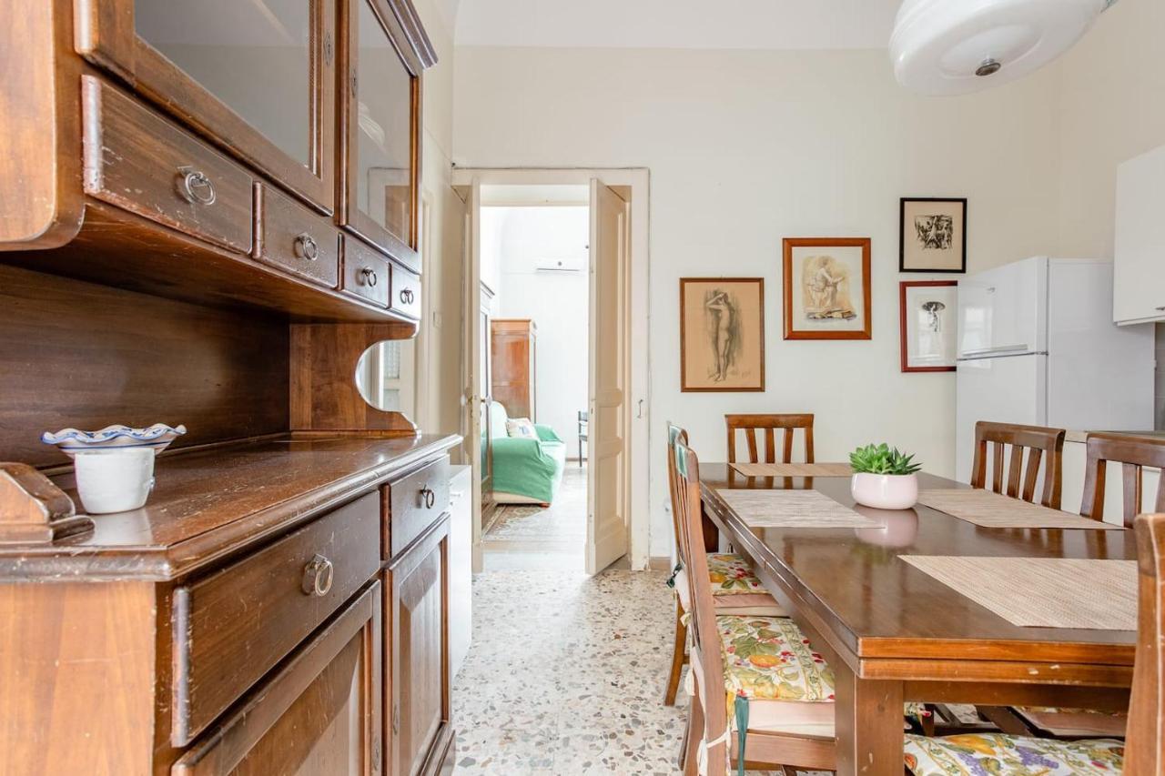 Casa Ida - Entire House Appartement Catánia Buitenkant foto